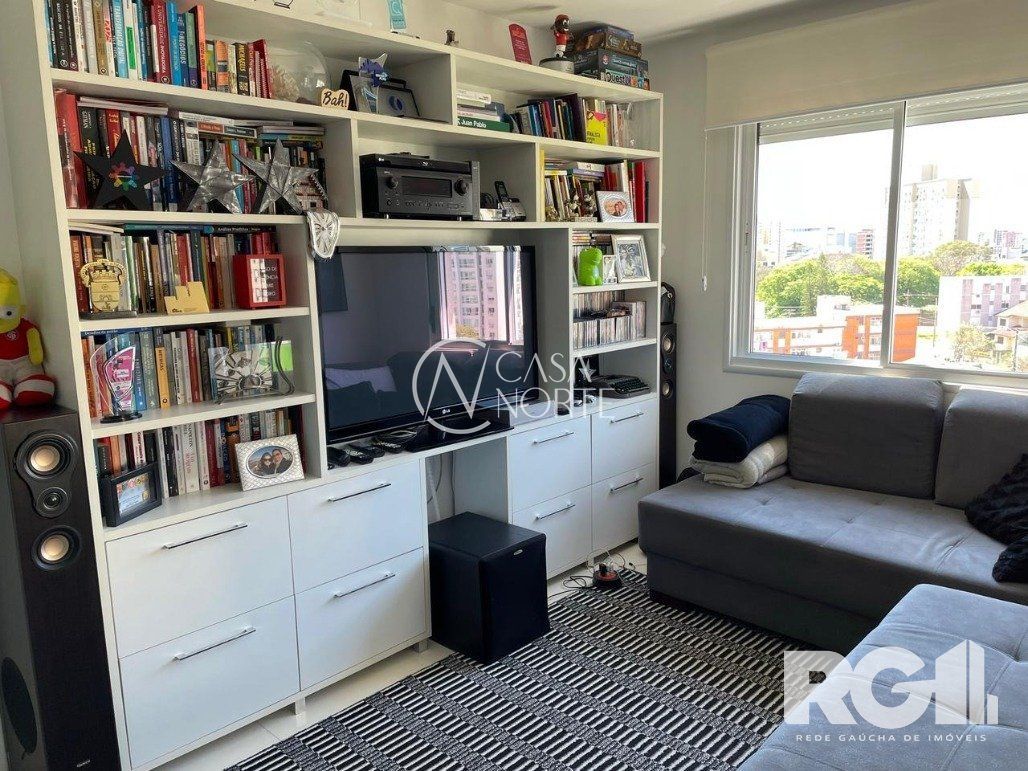 Apartamento à venda com 2 quartos, 69m², 1 suíte, 2 vagas, Avenida Andaraí no bairro Passo da Areia em Porto Alegre