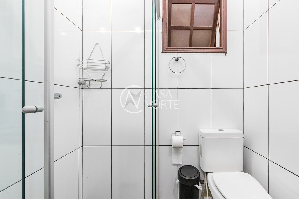 Casa à venda com 3 quartos, 180m², 1 suíte, 2 vagas, Rua Francisca Lechner no bairro Rubem Berta em Porto Alegre