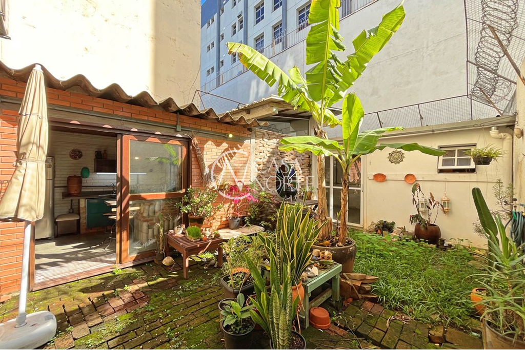 Apartamento à venda com 3 quartos, 138m², 1 suíte, Laurindo no bairro Santana em Porto Alegre