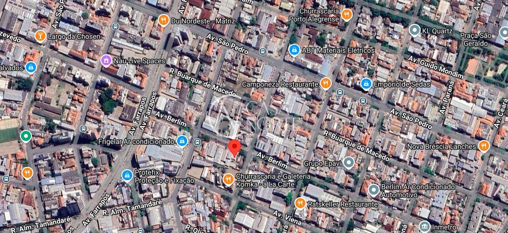 Casa à venda com 4 quartos, 250m², 2 suítes, 2 vagas, Avenida Berlim no bairro São Geraldo em Porto Alegre