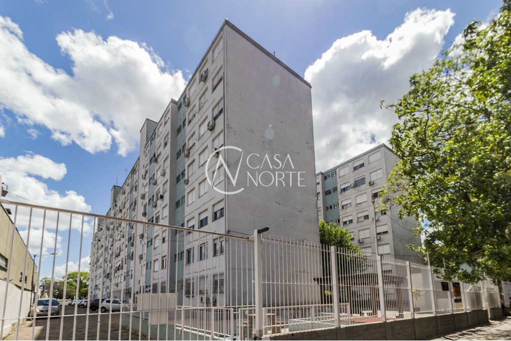 Apartamento à venda com 3 quartos, 68m², 1 vaga, Eng Francisco Rua Simch no bairro Sarandi em Porto Alegre