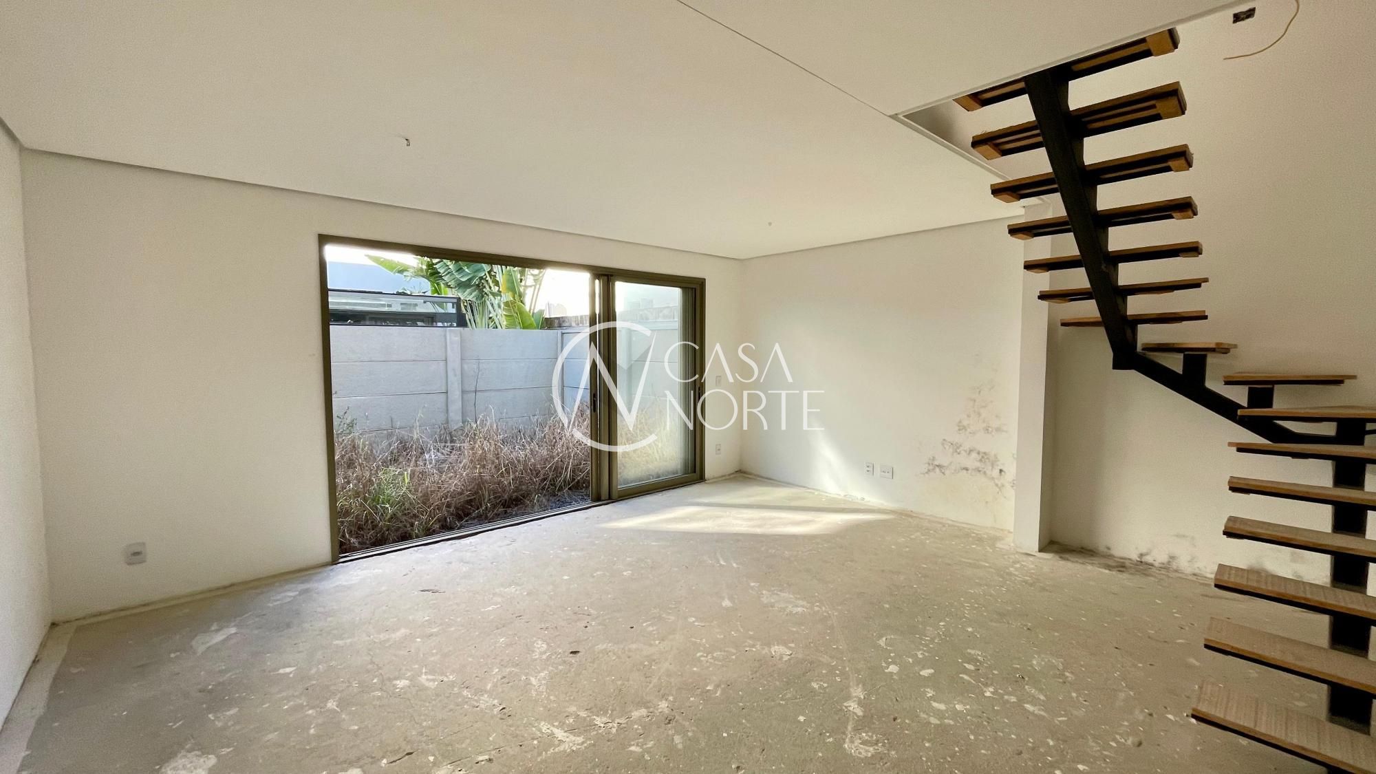 Casa de Condomínio à venda com 3 quartos, 184m², 1 suíte, 2 vagas, João Francisco Martins no bairro Jardim Planalto em Porto Alegre