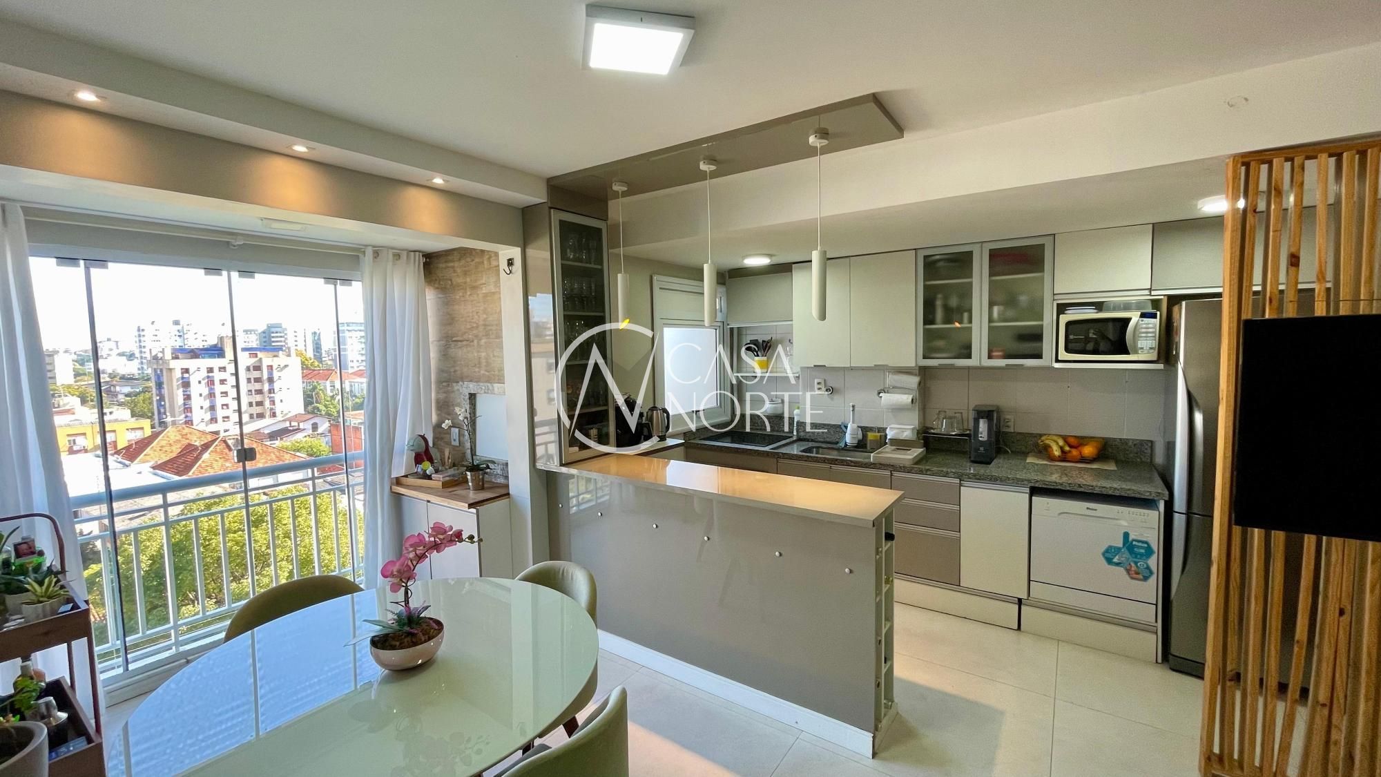 Apartamento à venda com 3 quartos, 74m², 1 suíte, 1 vaga, Avenida Benno Mentz no bairro Vila Ipiranga em Porto Alegre