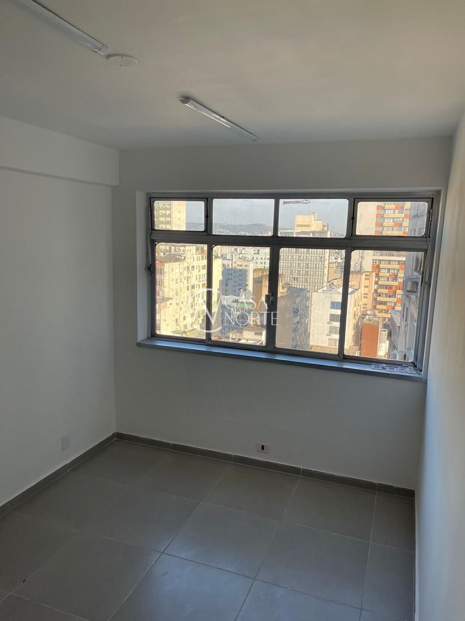 Sala Comercial à venda com 1 quarto, 33m², Rua dos Andradas no bairro Centro Histórico em Porto Alegre