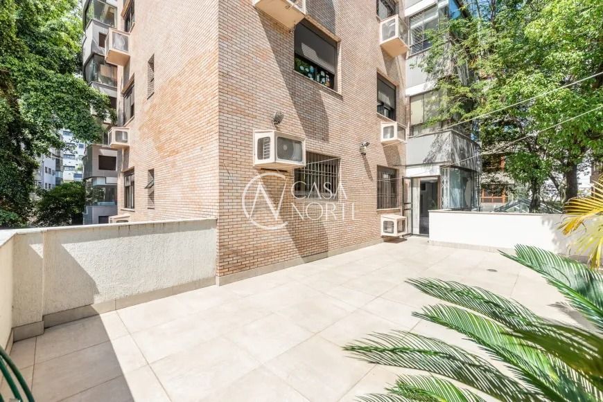 Apartamento Garden à venda com 3 quartos, 150m², 1 suíte, 2 vagas, Rua Desembargador Alves Nogueira no bairro Petrópolis em Porto Alegre
