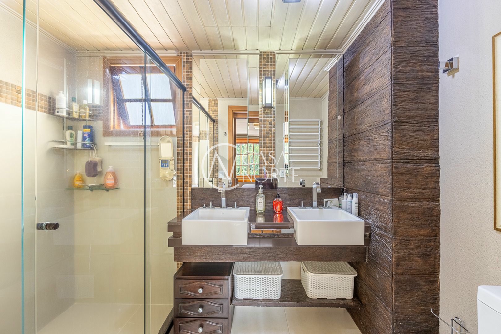 Cobertura à venda com 3 quartos, 218m², 1 suíte, 2 vagas, Avenida Mariland no bairro Mont Serrat em Porto Alegre