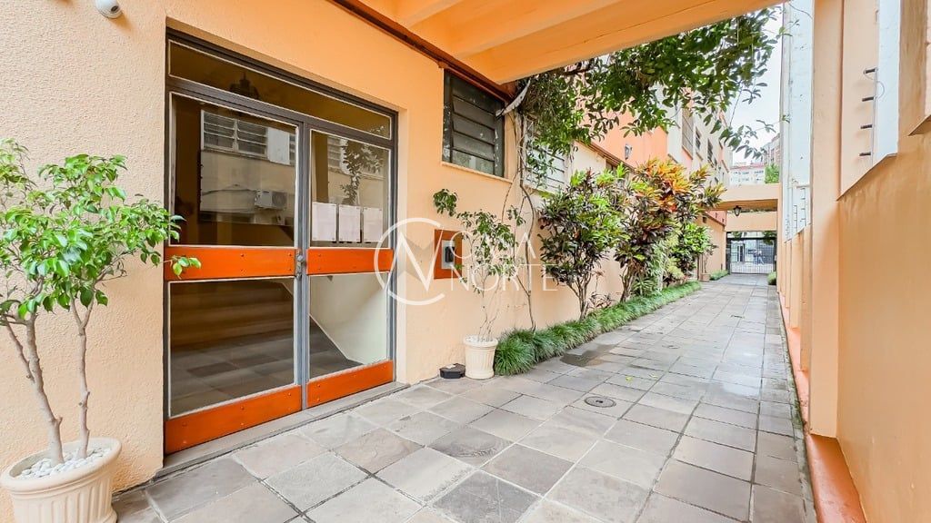 Apartamento à venda com 3 quartos, 99m², 1 suíte, 1 vaga, Cristóvão Colombo no bairro Floresta em Porto Alegre