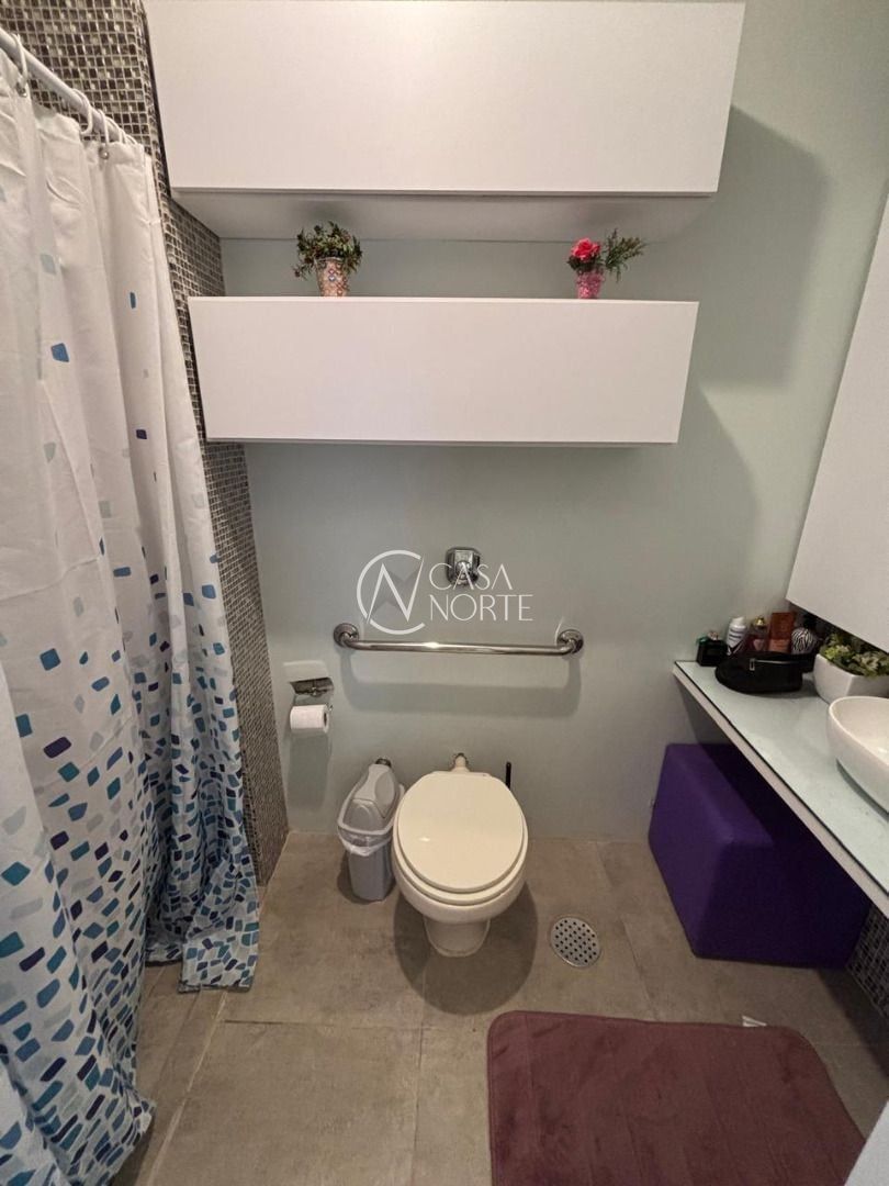 Apartamento à venda com 2 quartos, 73m², 1 suíte, 2 vagas, Rua Veador Porto no bairro Santana em Porto Alegre