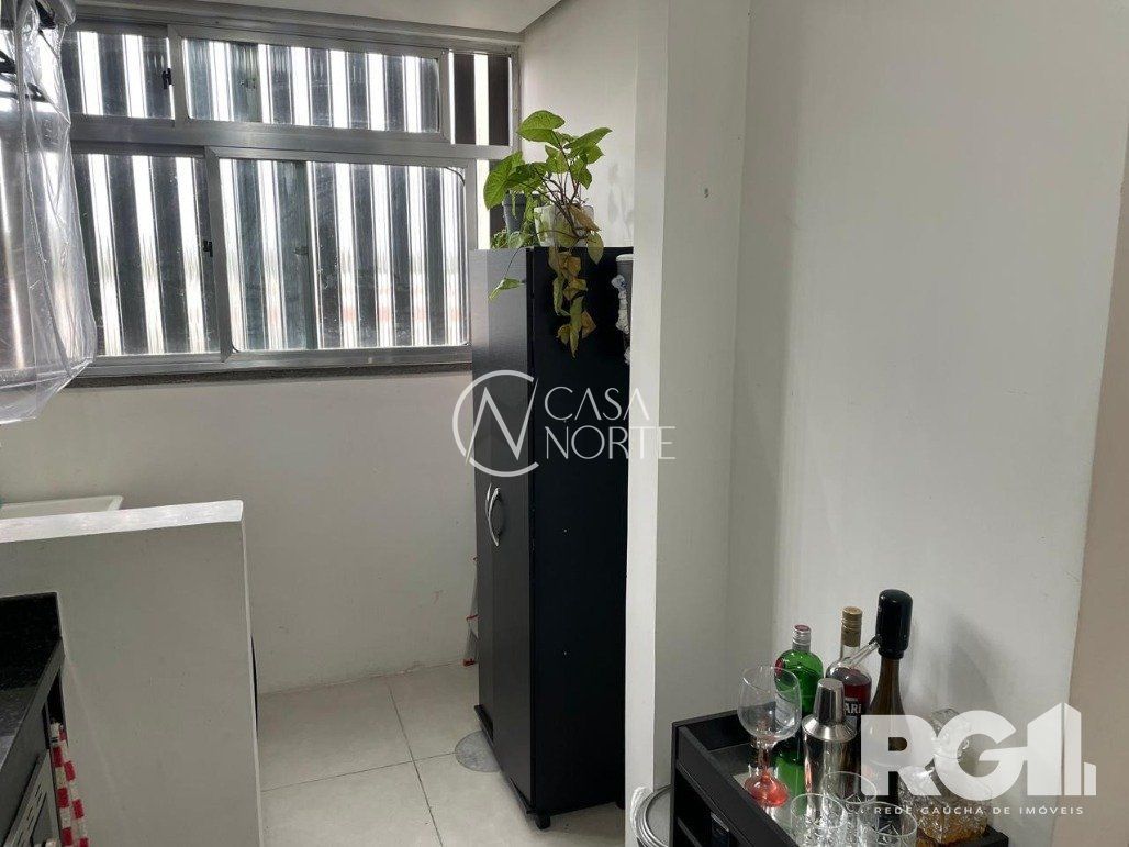 Apartamento à venda com 2 quartos, 65m², 1 vaga, Rua Oswaldo Pereira de Freitas no bairro Partenon em Porto Alegre