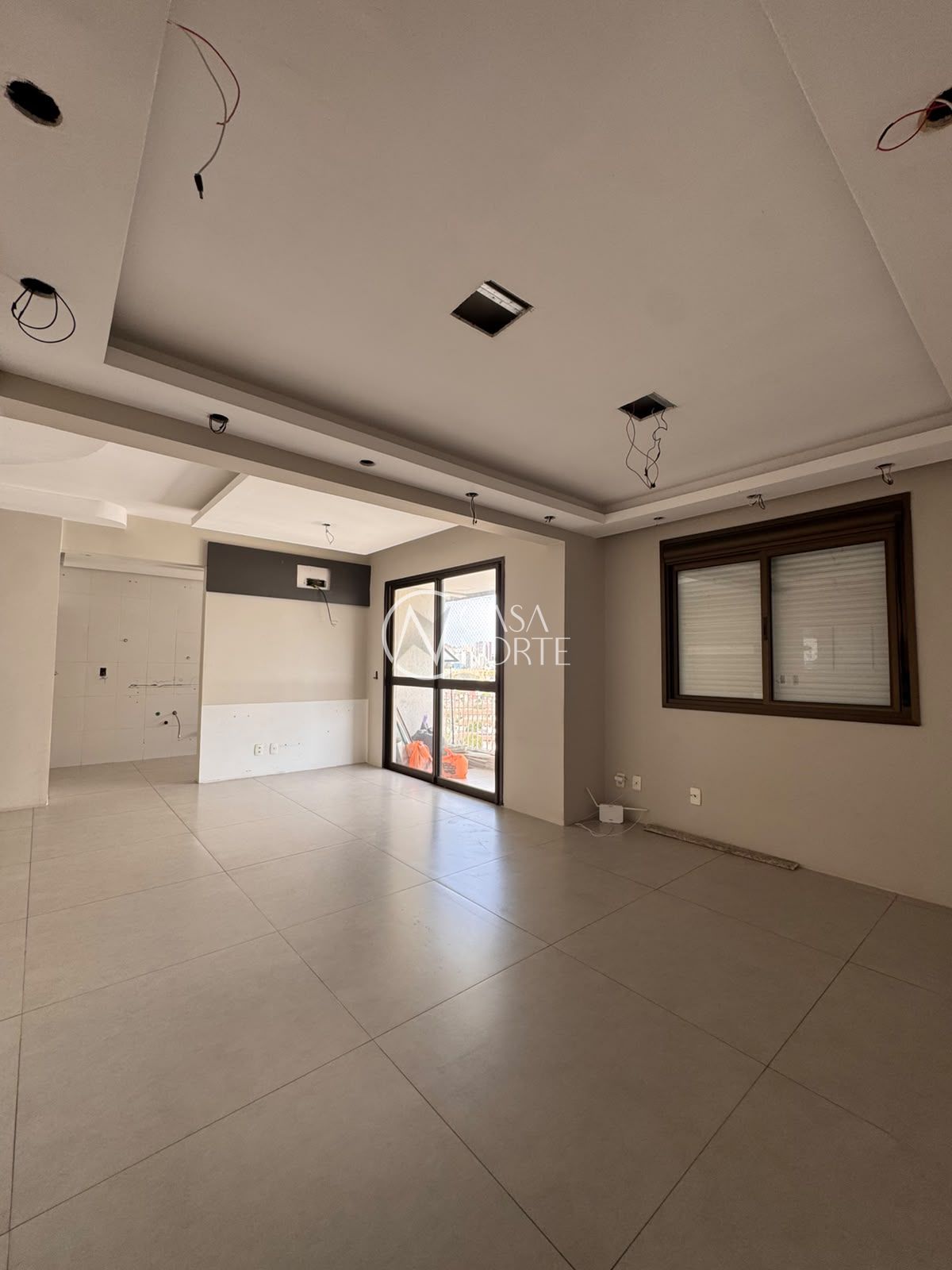 Apartamento à venda com 3 quartos, 82m², 1 suíte, 1 vaga, Rua Piauí no bairro Passo da Areia em Porto Alegre
