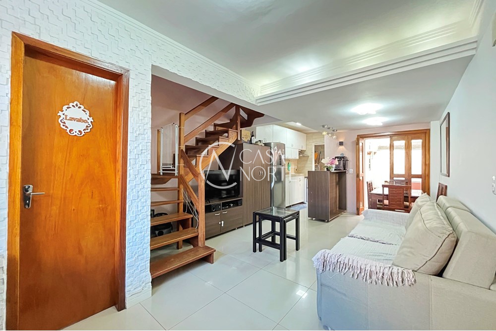 Casa de Condomínio à venda com 3 quartos, 131m², 1 suíte, 2 vagas, Rua Landel de Moura no bairro Tristeza em Porto Alegre