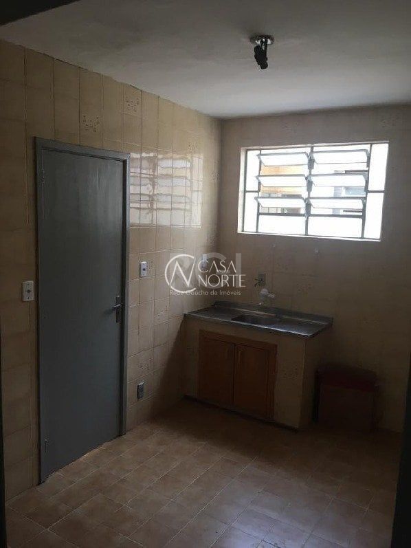 Apartamento à venda com 3 quartos, 85m², 1 vaga, Doutor Murtinho no bairro Bom Jesus em Porto Alegre