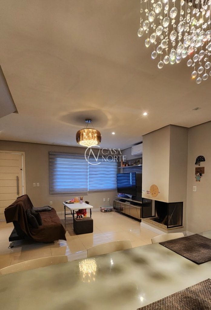 Casa de Condomínio à venda com 3 quartos, 217m², 1 suíte, 2 vagas, Padre João Batista Reus no bairro Tristeza em Porto Alegre