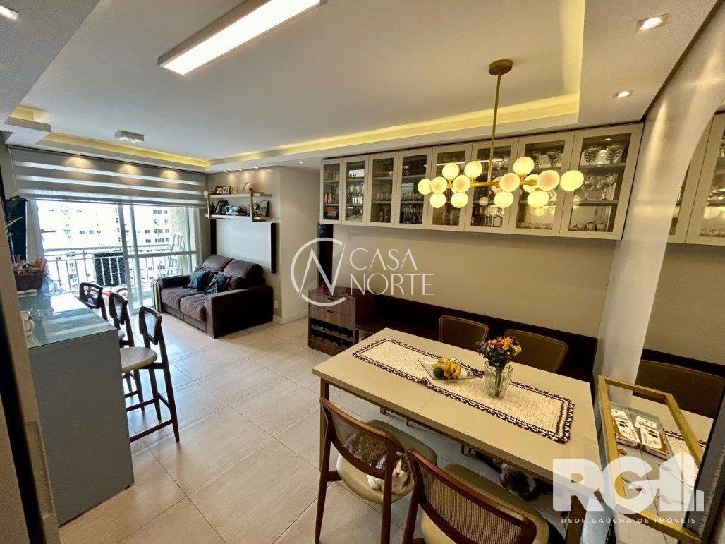 Apartamento à venda com 3 quartos, 74m², 1 suíte, 2 vagas, Avenida Benno Mentz no bairro Vila Ipiranga em Porto Alegre