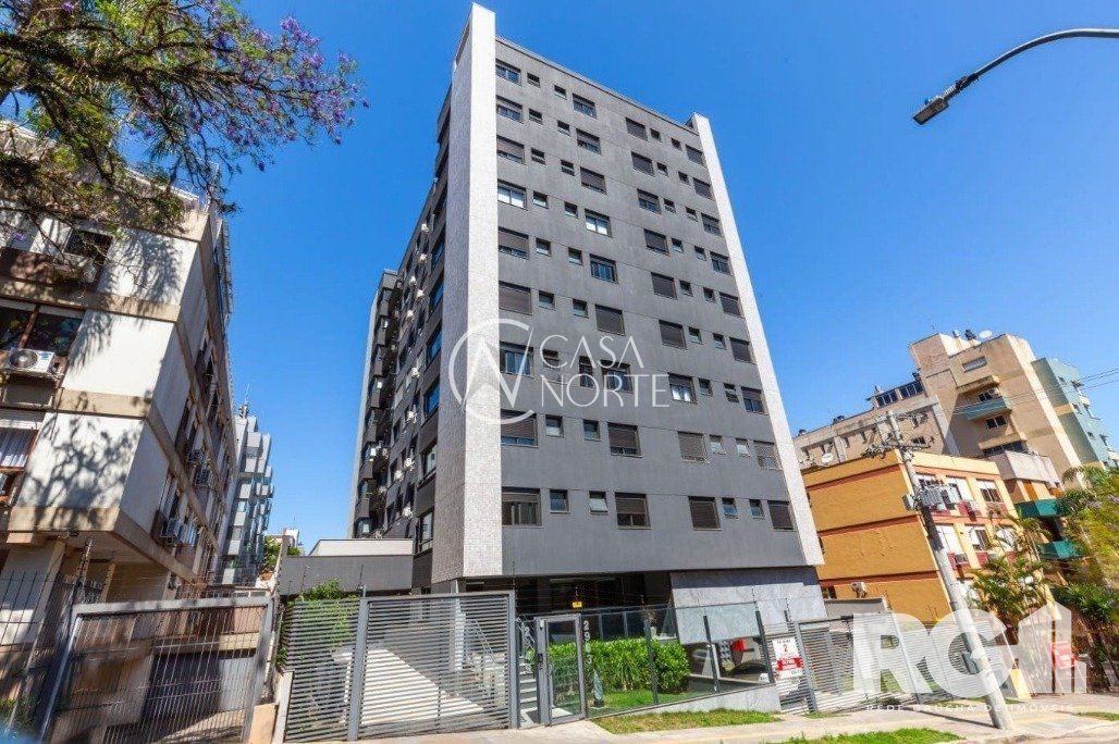 Apartamento à venda com 2 quartos, 66m², 1 suíte, 1 vaga, Rua Vicente da Fontoura no bairro Rio Branco em Porto Alegre