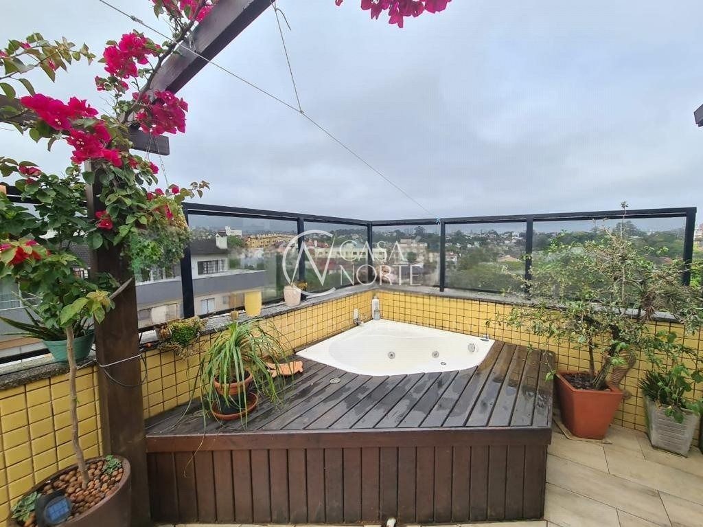 Cobertura à venda com 3 quartos, 187m², 2 suítes, 4 vagas, Rua Dona Adda Mascarenhas de Moraes no bairro Jardim Planalto em Porto Alegre