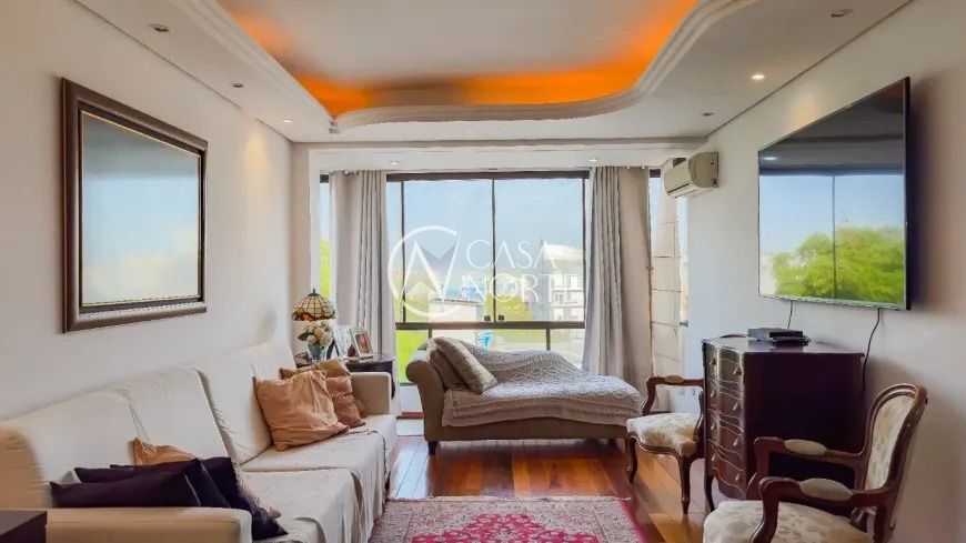 Cobertura à venda com 3 quartos, 205m², 1 suíte, 2 vagas, Rua Felicíssimo de Azevedo no bairro Auxiliadora em Porto Alegre