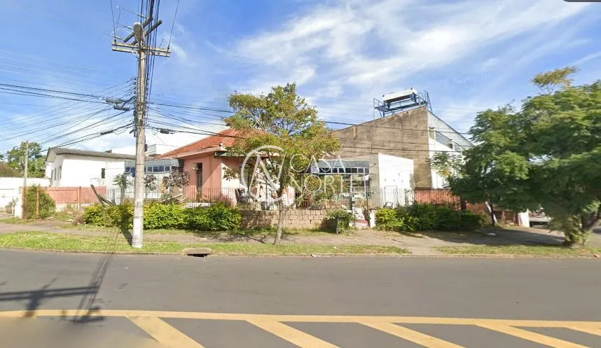 Terreno à venda  com 305m², Rua Doutor Rodrigues Alves no bairro Chácara das Pedras em Porto Alegre