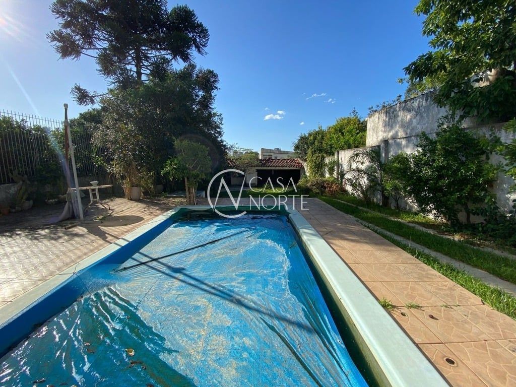 Casa à venda com 4 quartos, 315m², 1 suíte, 6 vagas, Landel de Moura no bairro Tristeza em Porto Alegre