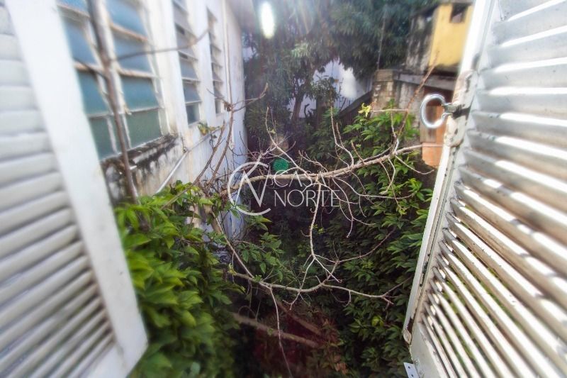 Casa à venda com 5 quartos, 144m², Tiradentes no bairro Independência em Porto Alegre