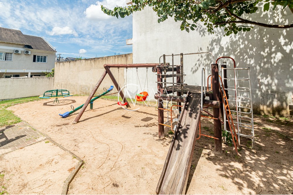 Terreno à venda , 225m², Rua Verdes Campos no bairro Mário Quintana em Porto Alegre