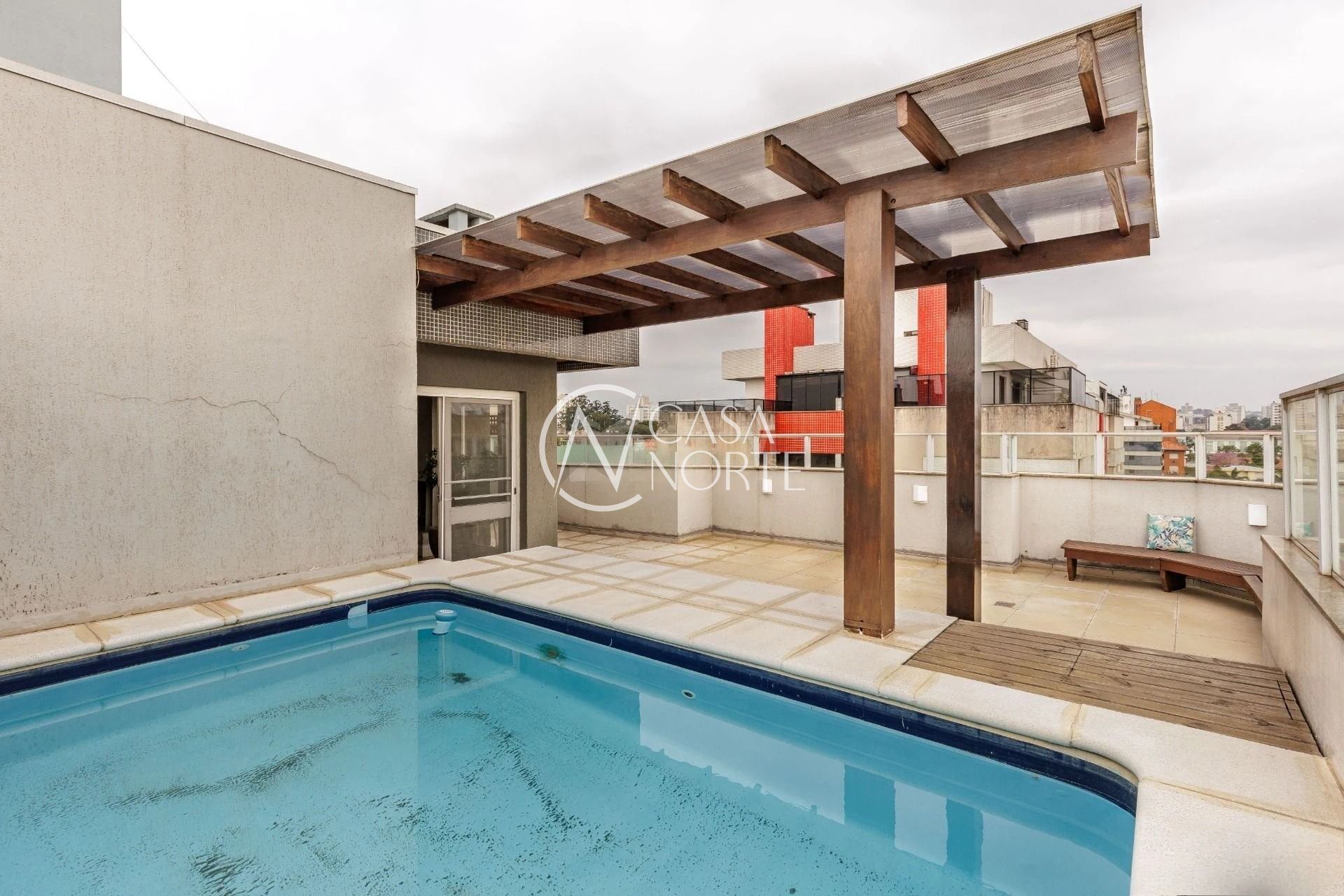 Cobertura à venda com 3 quartos, 285m², 1 suíte, 2 vagas, Avenida Panamericana no bairro Jardim Lindóia em Porto Alegre