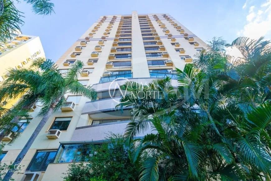 Apartamento à venda com 3 quartos, 80m², 1 suíte, 1 vaga, Avenida Grécia no bairro Passo da Areia em Porto Alegre