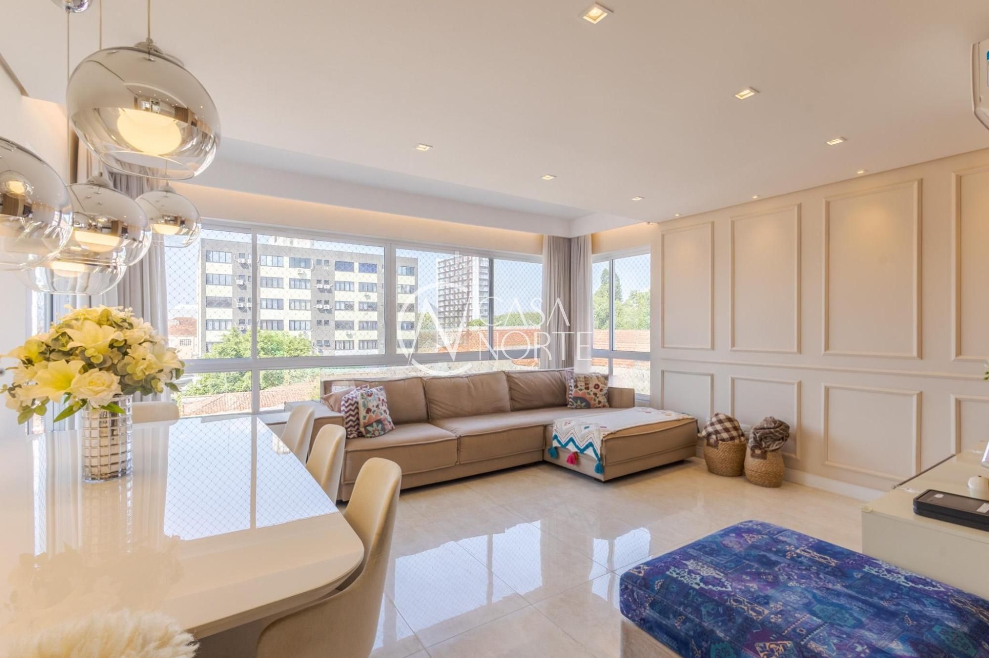 Apartamento à venda com 3 quartos, 80m², 1 suíte, 2 vagas, Rua Fernando Cortez no bairro Cristo Redentor em Porto Alegre
