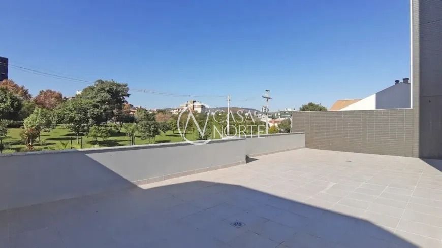 Apartamento Garden à venda com 3 quartos, 386m², 1 suíte, 4 vagas, Rua Walir Zottis no bairro Jardim Planalto em Porto Alegre