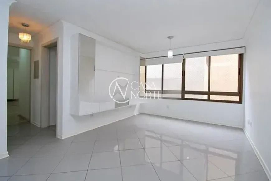Apartamento à venda com 2 quartos, 58m², 1 suíte, 1 vaga, Rua Ariovaldo Pinheiro no bairro Passo da Areia em Porto Alegre