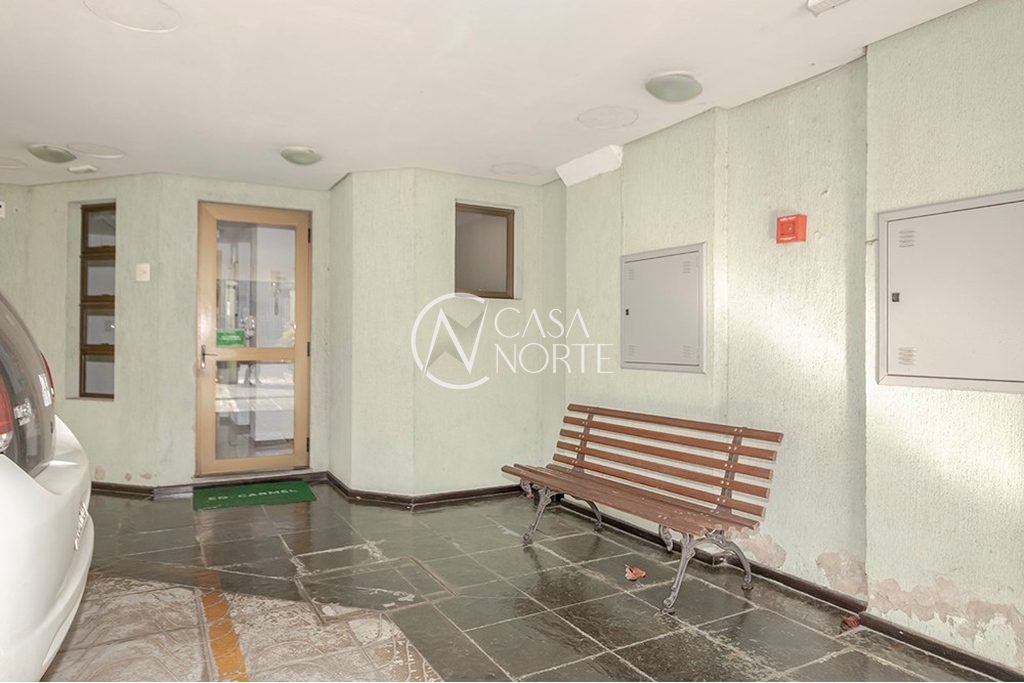 Apartamento à venda com 3 quartos, 76m², 1 suíte, 1 vaga, Dr Carlos Barbosa no bairro Medianeira em Porto Alegre