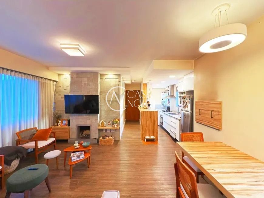 Apartamento à venda com 2 quartos, 68m², 1 suíte, 1 vaga, Rua Luiz Cosme no bairro Passo da Areia em Porto Alegre