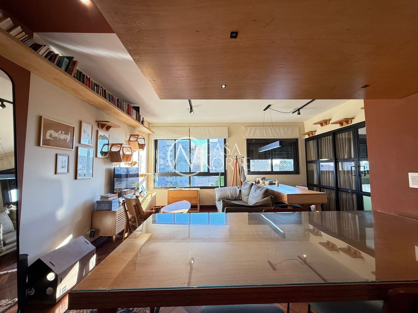 Apartamento à venda com 2 quartos, 57m², 1 suíte, 1 vaga, Rua Santana no bairro Santana em Porto Alegre