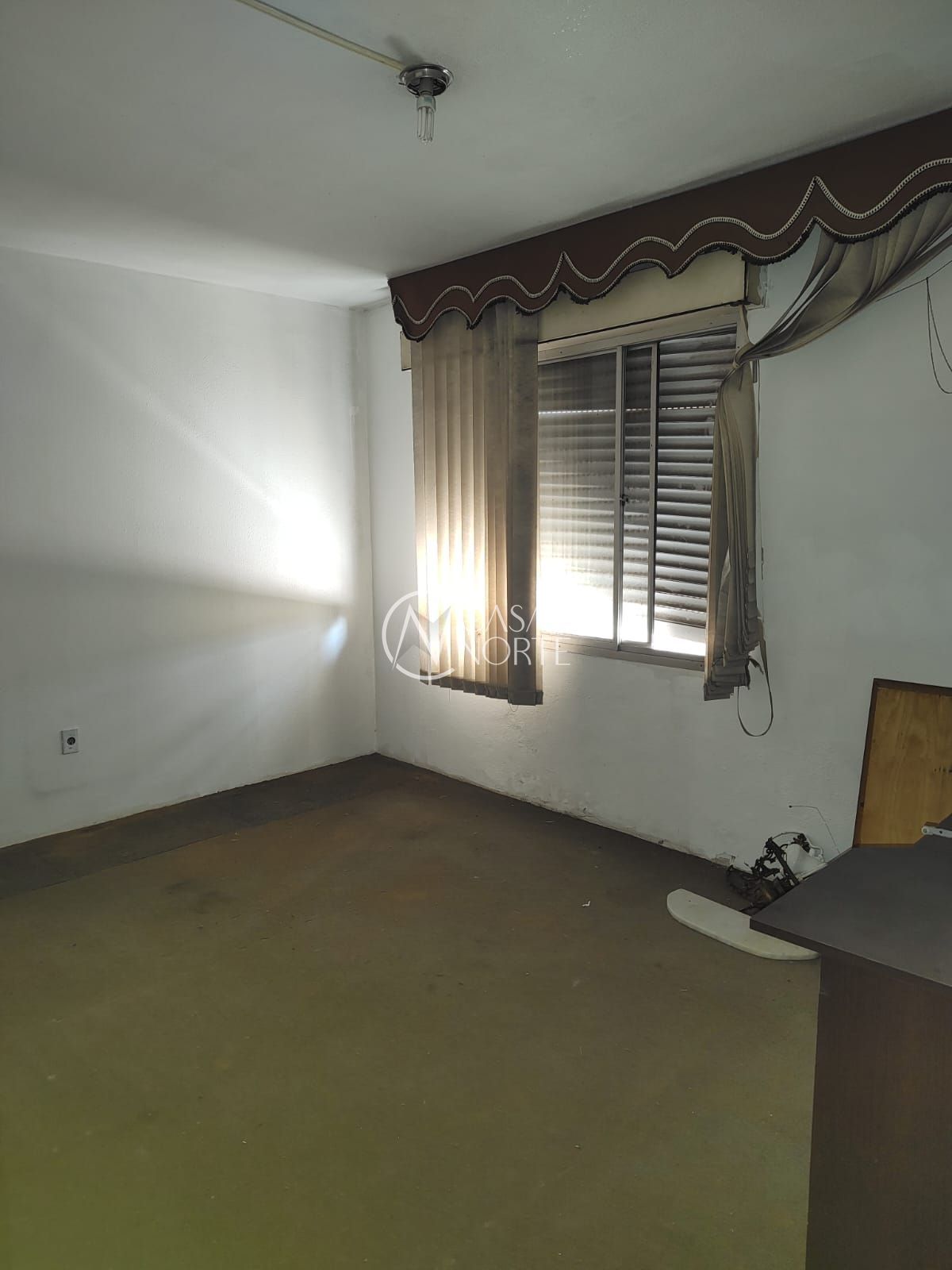Apartamento à venda com 2 quartos, 51m², 1 vaga, Avenida Engenheiro Francisco Rodolfo Simch no bairro Sarandi em Porto Alegre