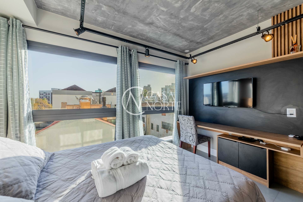 Studio à venda com 1 quarto, 28m², 1 suíte, 1 vaga, Rua Curvelo no bairro Petrópolis em Porto Alegre