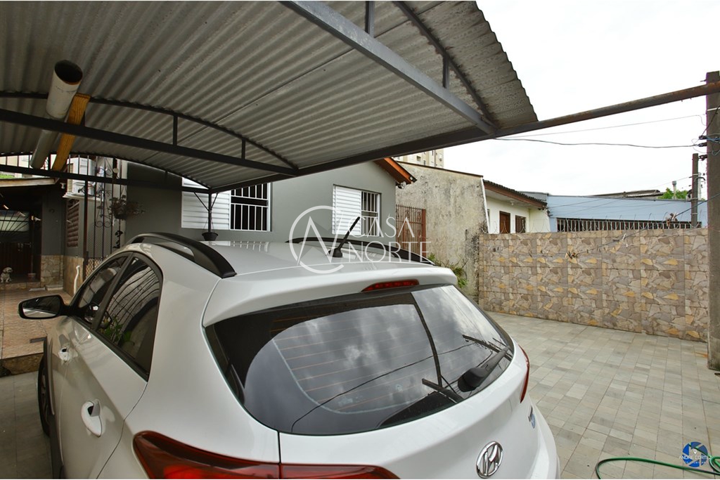 Casa à venda com 3 quartos, 179m², 1 suíte, 2 vagas, Rua Padre Clemente Steffen no bairro Rubem Berta em Porto Alegre