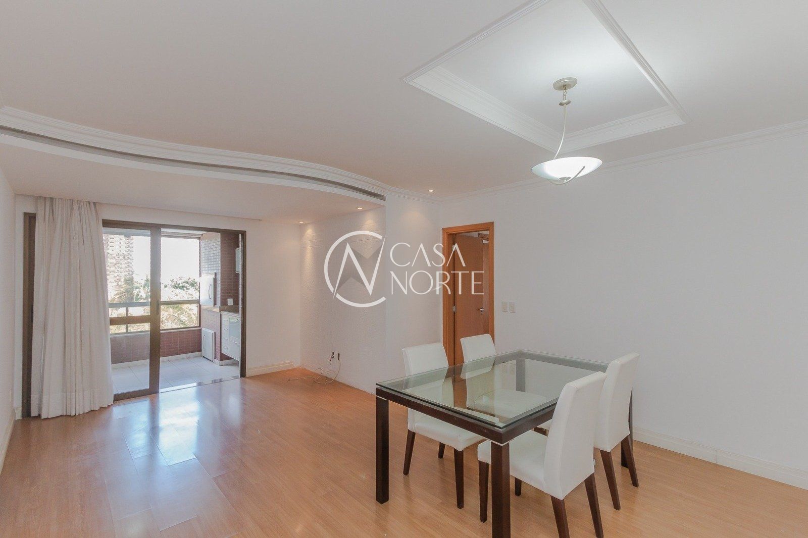 Apartamento à venda com 4 quartos, 113m², 1 suíte, 2 vagas, Avenida Panamericana no bairro Jardim Lindóia em Porto Alegre