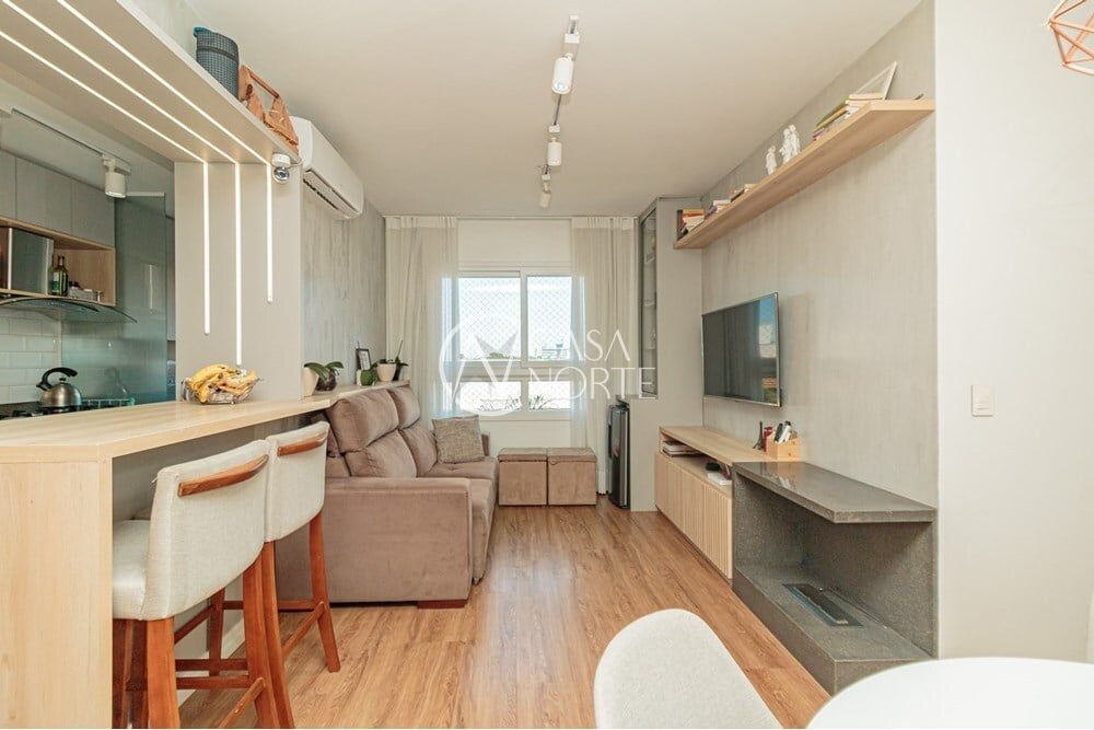 Apartamento à venda com 2 quartos, 62m², 1 suíte, 1 vaga, Doutor João Inácio no bairro Navegantes em Porto Alegre