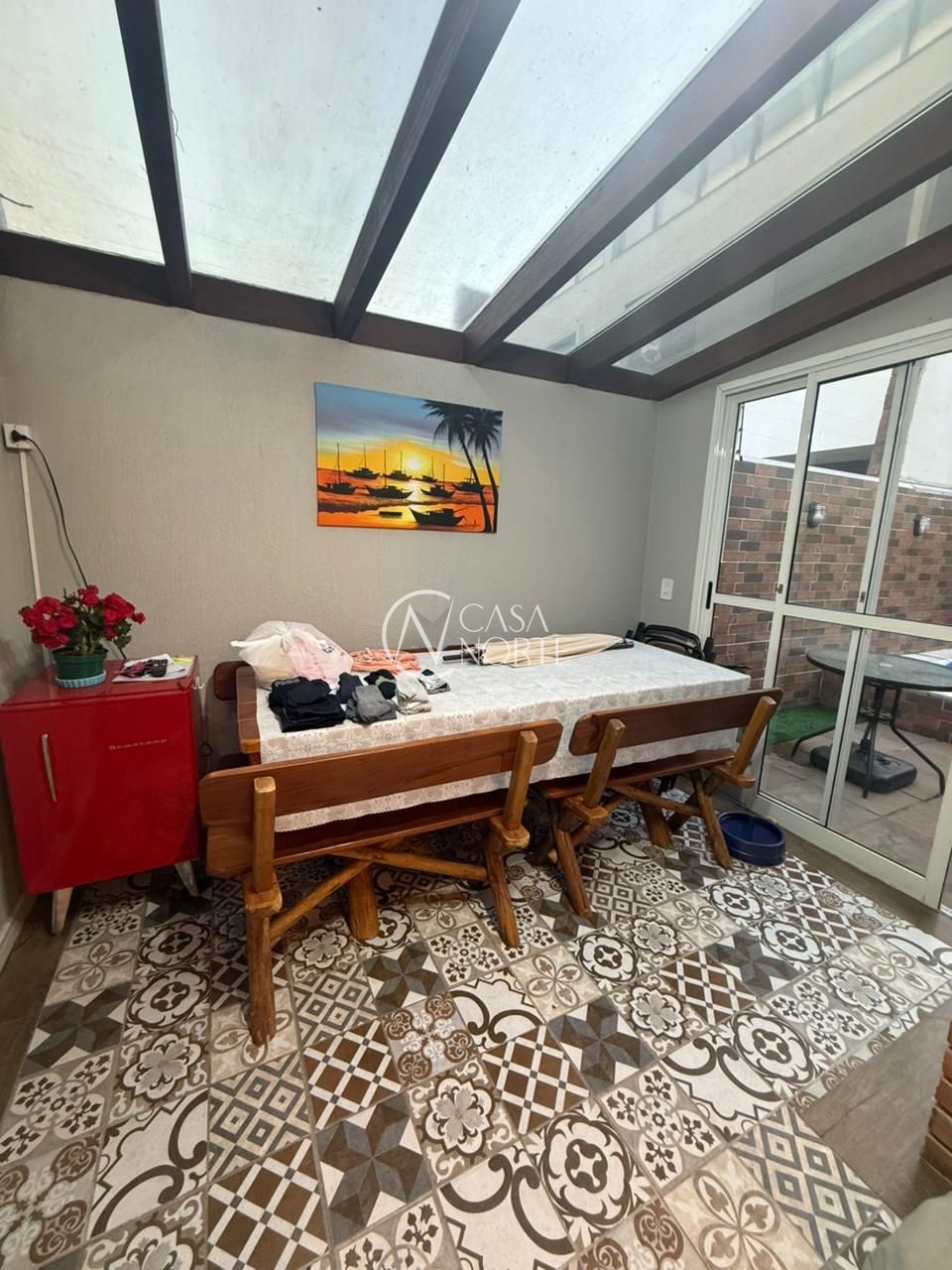 Casa de Condomínio à venda com 3 quartos, 174m², 1 suíte, 2 vagas, Rua Doutor Galdino Nunes Vieira no bairro Jardim Itu em Porto Alegre