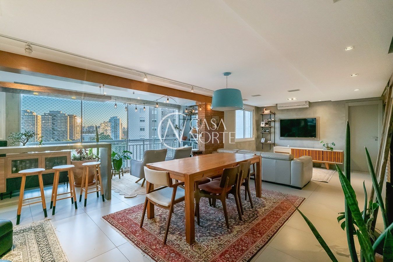 Apartamento à venda com 3 quartos, 148m², 3 suítes, 2 vagas, Rua Doutor João Satt no bairro Jardim Europa em Porto Alegre