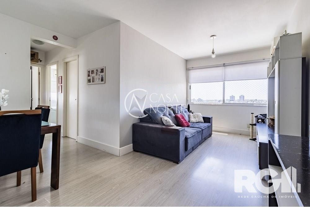 Apartamento à venda com 3 quartos, 69m², 1 suíte, 1 vaga, Avenida Dom Cláudio José Gonçalves Ponce de Leão no bairro Vila Ipiranga em Porto Alegre
