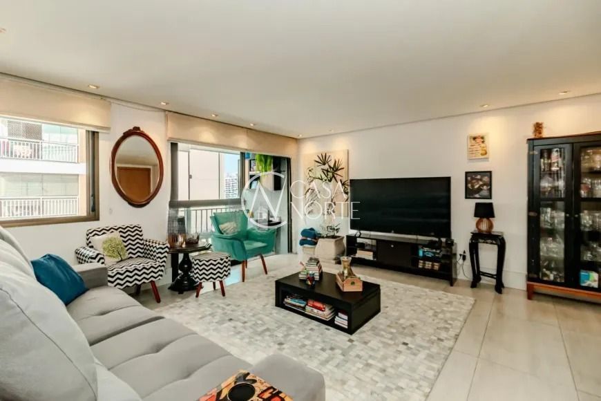 Apartamento à venda com 3 quartos, 84m², 1 suíte, 2 vagas, Avenida Andaraí no bairro Passo da Areia em Porto Alegre