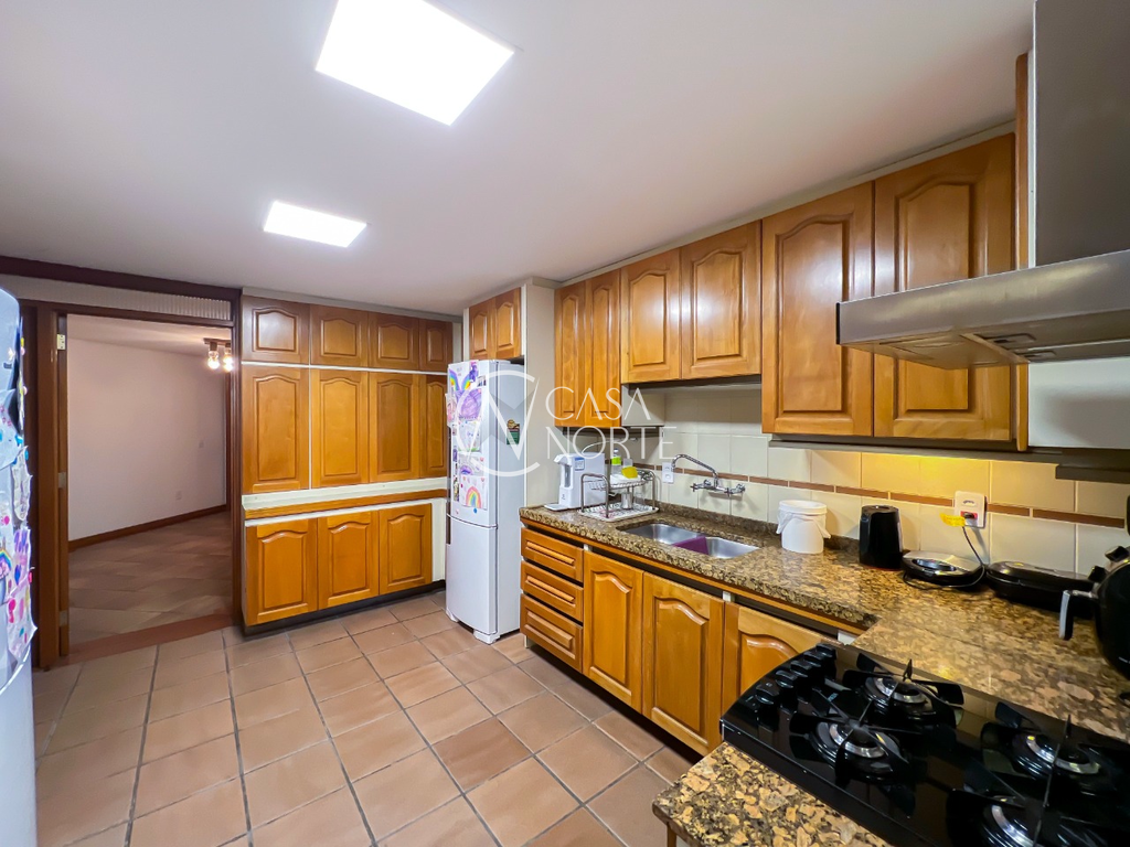 Apartamento à venda com 4 quartos, 278m², 2 suítes, 2 vagas, Santo Inácio no bairro Moinhos de Vento em Porto Alegre