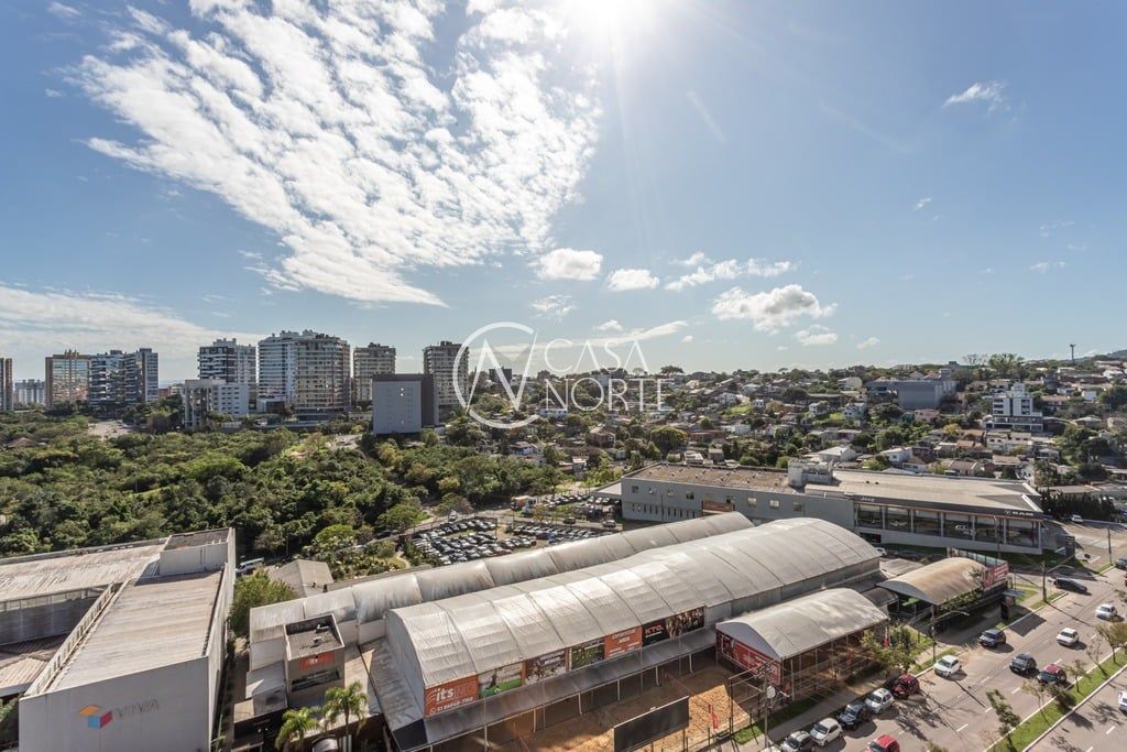 Cobertura à venda com 3 quartos, 240m², 1 suíte, 2 vagas, General Barreto Viana no bairro Chácara das Pedras em Porto Alegre