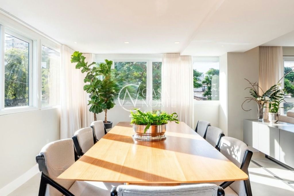 Apartamento Garden à venda com 3 quartos, 203m², 3 suítes, 2 vagas, Ferreira Viana no bairro Petrópolis em Porto Alegre