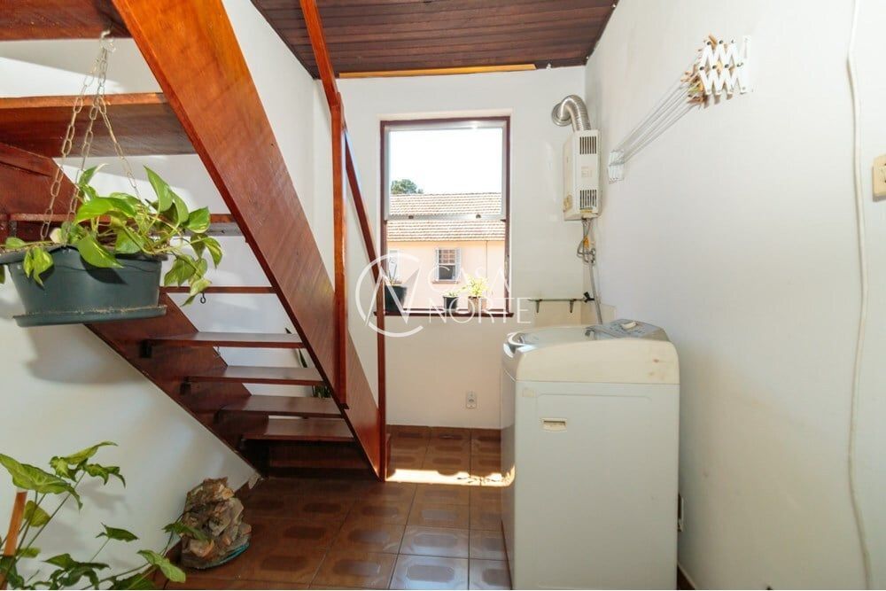 Apartamento à venda com 2 quartos, 53m², 1 vaga, Brasiliano Índio de Moraes no bairro Passo da Areia em Porto Alegre