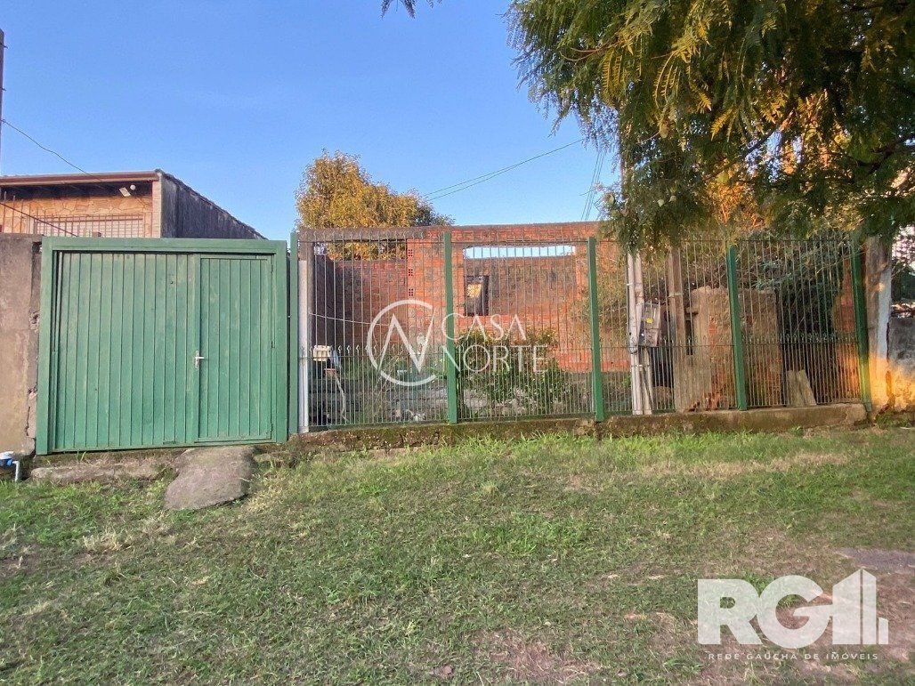 Terreno à venda  com 266m², Rua Itapema no bairro Vila Jardim em Porto Alegre
