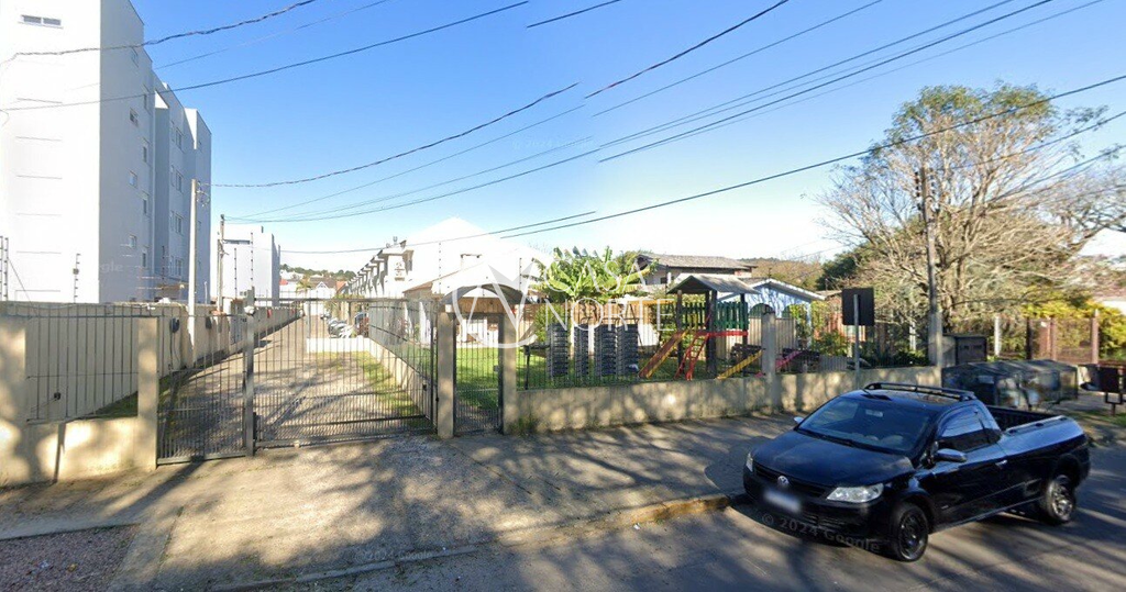 Casa à venda com 2 quartos, 62m², 1 vaga, Estrada Campo Novo no bairro Ipanema em Porto Alegre