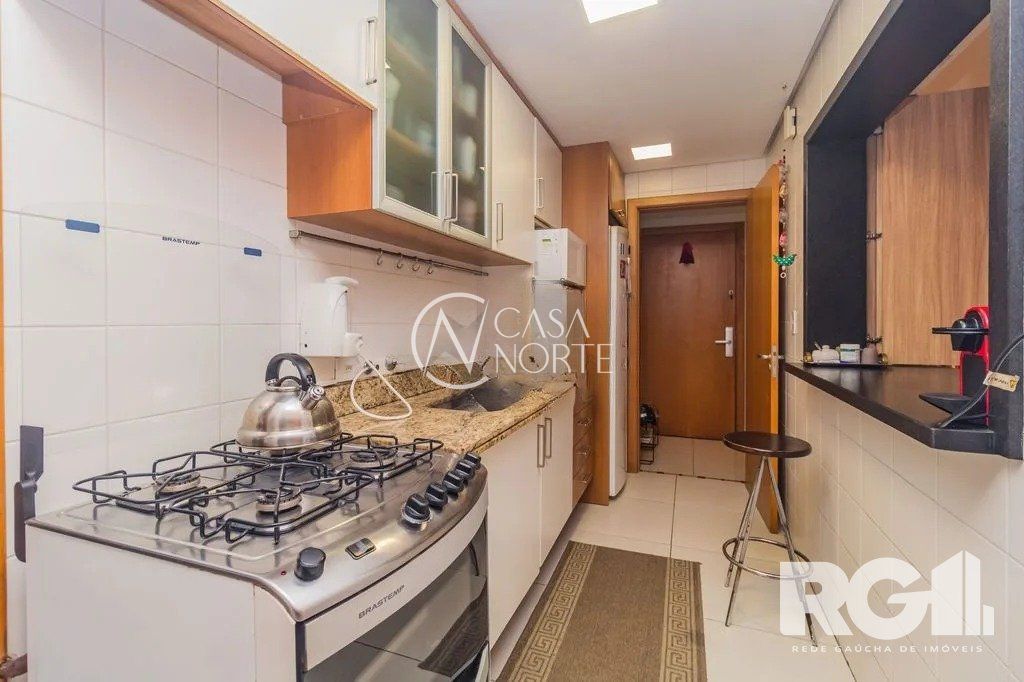 Apartamento à venda com 3 quartos, 94m², 1 suíte, 2 vagas, Rua Fernando Abbott no bairro Cristo Redentor em Porto Alegre