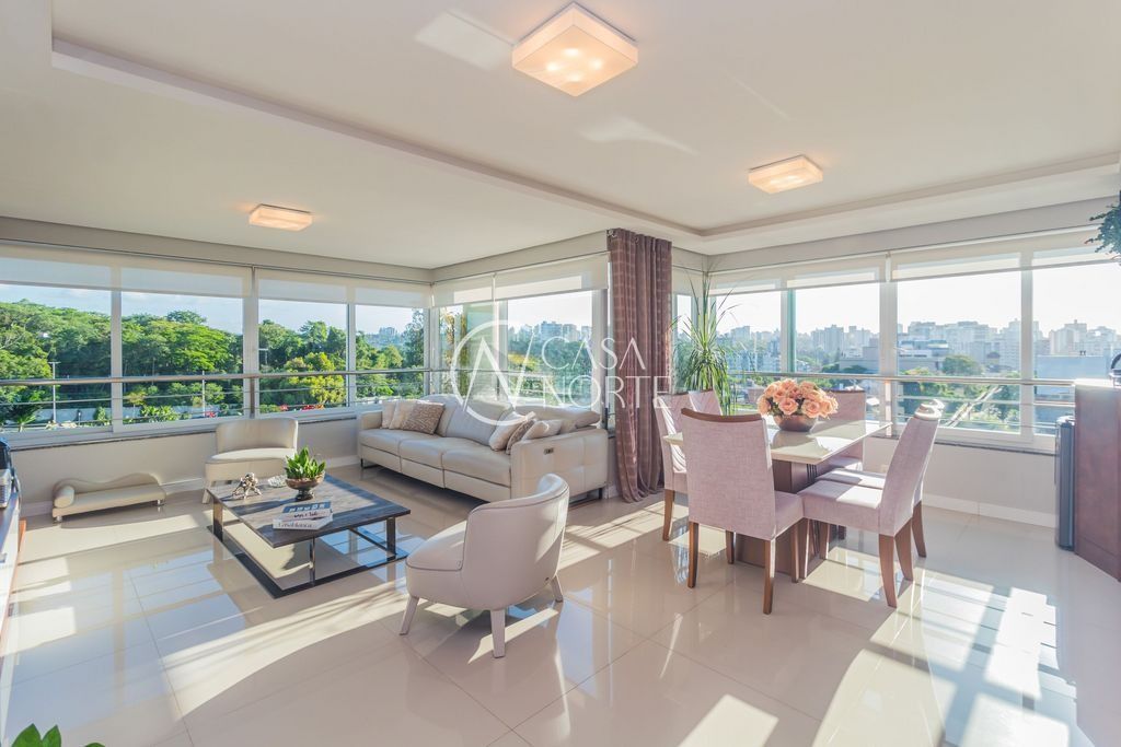 Apartamento à venda com 3 quartos, 105m², 1 suíte, 3 vagas, Rua General Pedro Bittencourt no bairro Passo da Areia em Porto Alegre